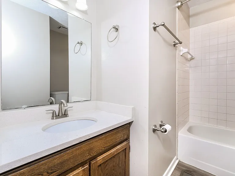 1724 Gardenstone Dr — Photo 14