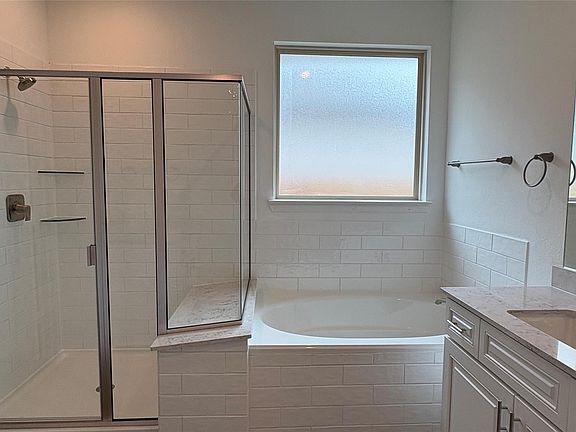 5th image of 15622 Wandering Maple Way