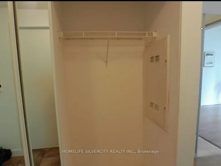 12 York St #601 — Photo 13