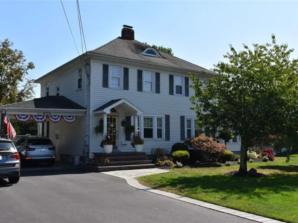 473 Sylvan Avenue, Bayport, NY 11705