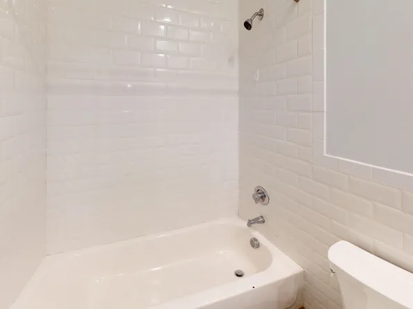 40 Corbin Avenue image 20 of 26