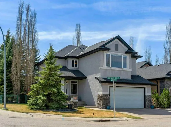 101 N Valley Creek Pl NW, Calgary, AB T3B 5V1