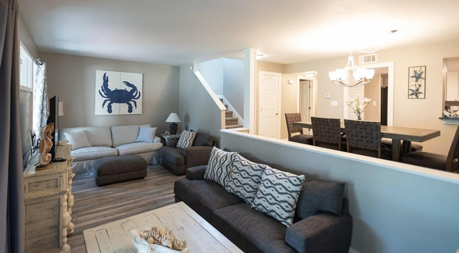 3 bed, 3.0 bath, 1689 sqft, $3,001 — Photo 1