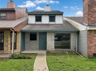 104 Maplewood Dr #A, Victoria, TX 77901