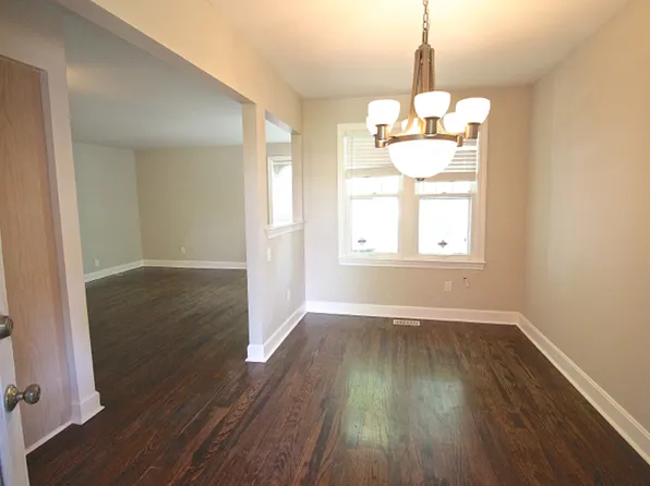 1115 W 49th St | West Plaza Tudor