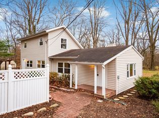 228 Lakeview Dr, Pickerington, OH 43147