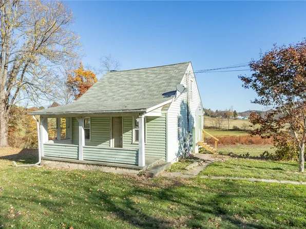 841 Schenley Rd, Leechburg, PA 15656