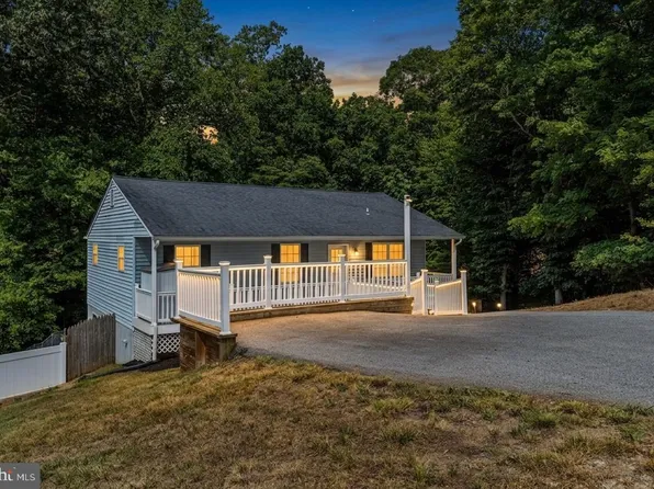 12525 Adobe Cir, Lusby, MD 20657