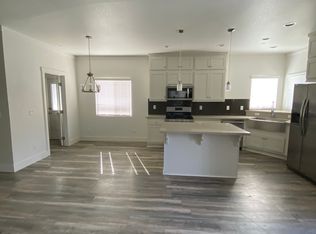 15246 El Soneto Dr, Whittier, CA 90605