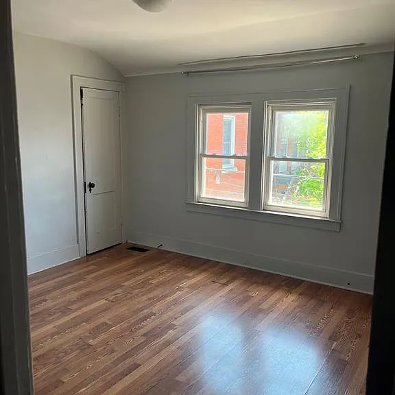 1285 Parent Ave — Photo 11