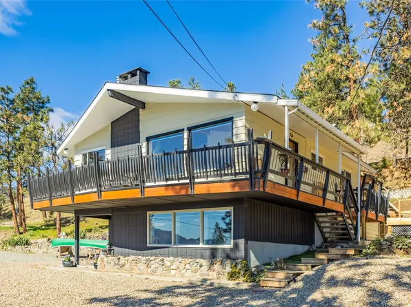 3991 Desert Pines Ave, Peachland, BC V0H 1X2