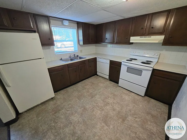 401 Washington Ave — Photo 5