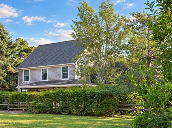 9 Mary Ann Dr, Nantucket, MA 02554