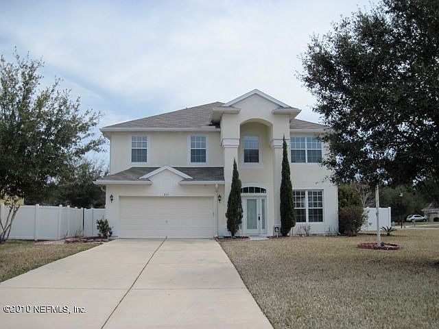 1st image of 812 Laploma Way
