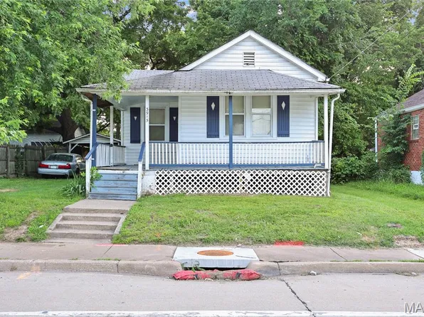 3915 N Hanley Rd, Saint Louis, MO 63121