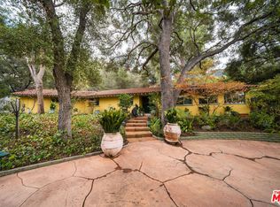 536 Live Oak Circle Dr, Calabasas, CA 91302