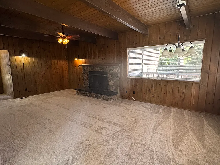 499 Grizzly Rd — Photo 14