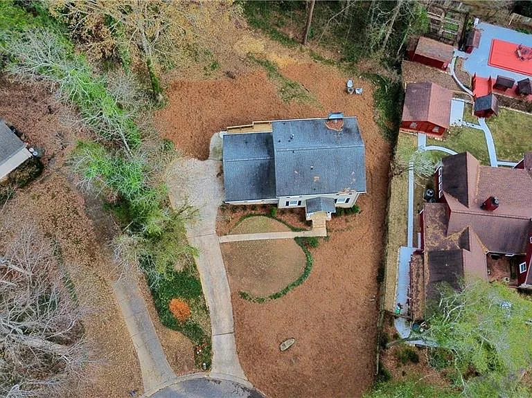 1610 Old Mill Xing — Photo 42