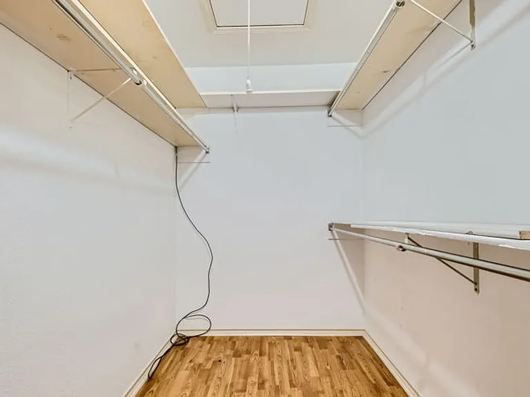 6422 Honey Hl — Photo 21