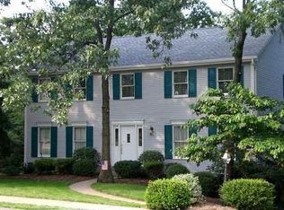 320 Oak Grove Ct, Wexford, PA