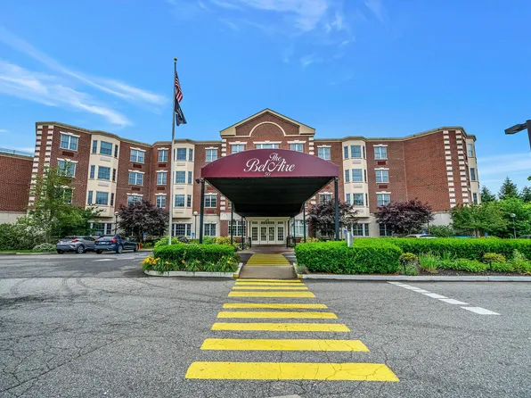 50 Merrick Avenue #409, East Meadow, NY 11554