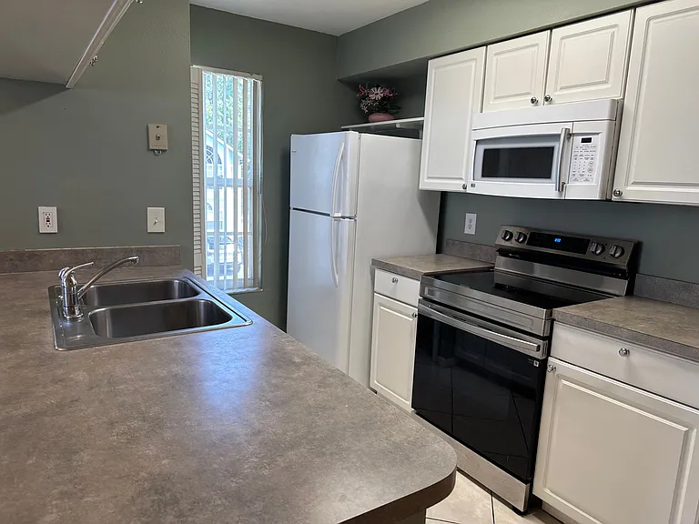 2030 Royal Bay Blvd — Photo 11
