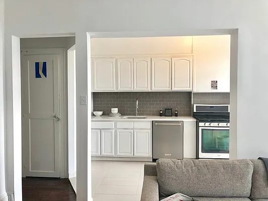 Rented by Compass | media 4