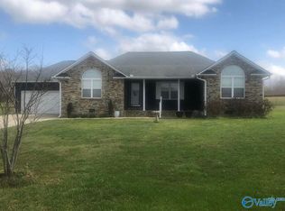 108 Bryan Dr, Fyffe, AL 35971