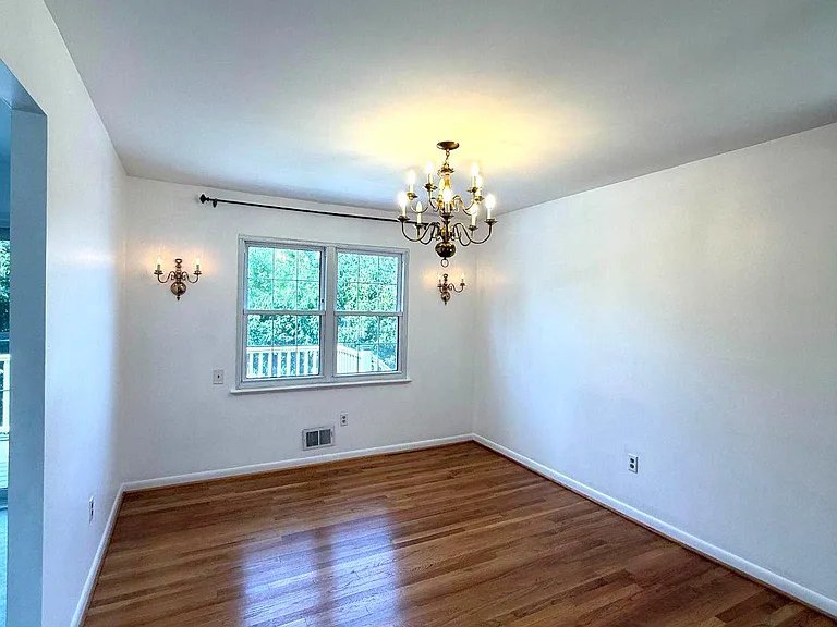1234 Pleasant Valley Dr — Photo 4