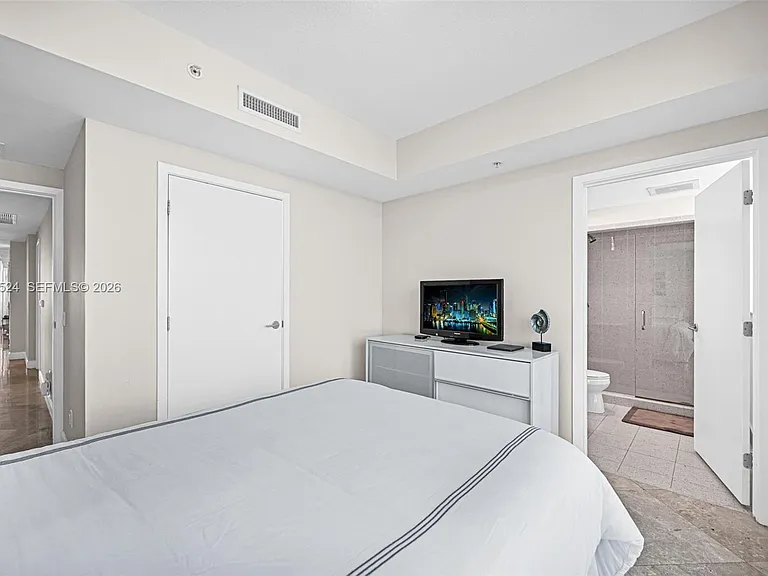 3801 Collins Ave #1102 — Photo 24