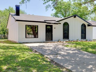 2242 Aggie Dr, Grand Prairie, TX, 75051