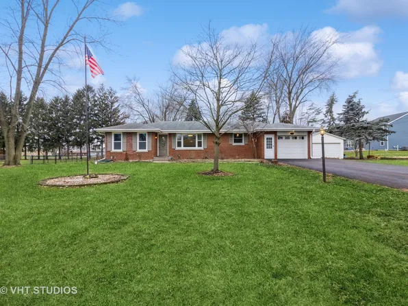 83 E Larkspur Ln, Bristol, IL 60512