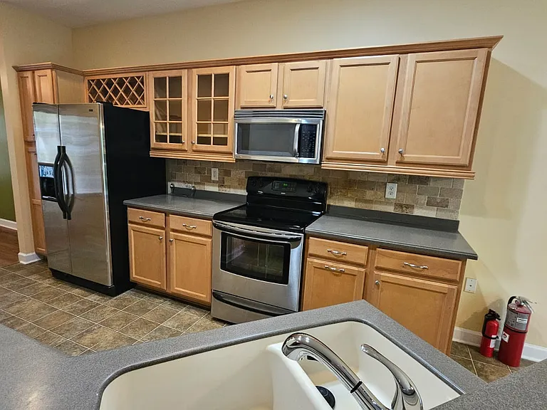 359 Doughton Ln — Photo 4
