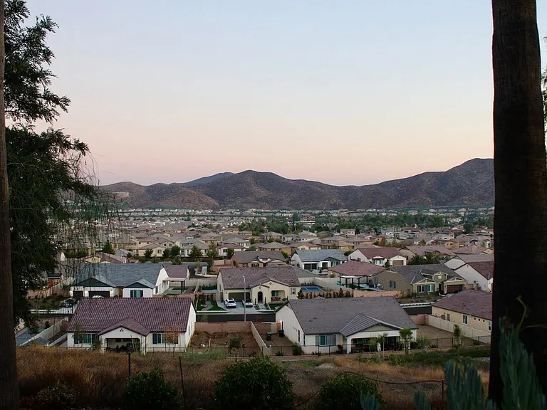 24201 Conejo Dr — Photo 20