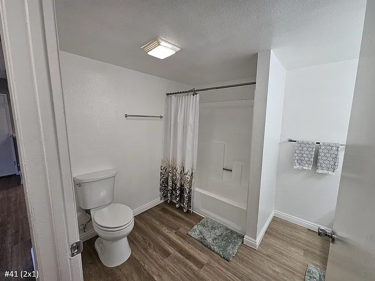 Stonewood Apartments — Photo 27