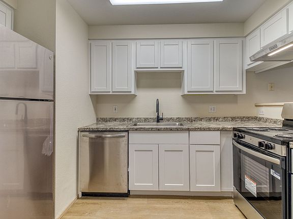 3rd image of 2720 NE Mesa Ct #2