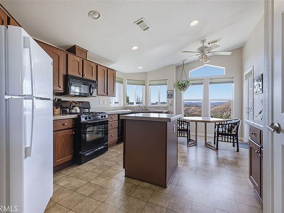 3rd image of 23777 Mulholland Hwy Spc 61