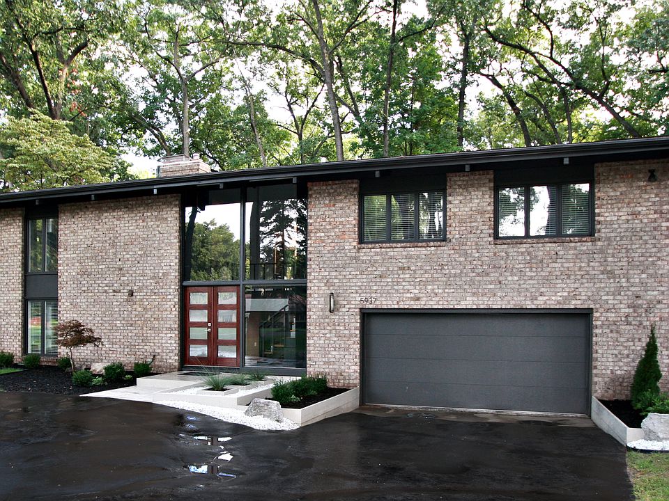 Exterior Front (North)