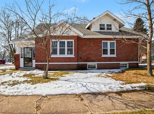 409 E Foster St, Ludington, MI 49431