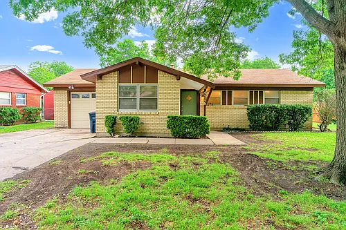 4716 Fawn Dr Photo 1