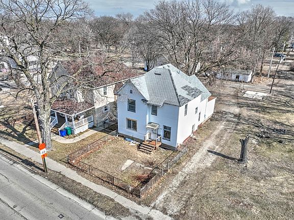 2nd image of 1590 N Water St