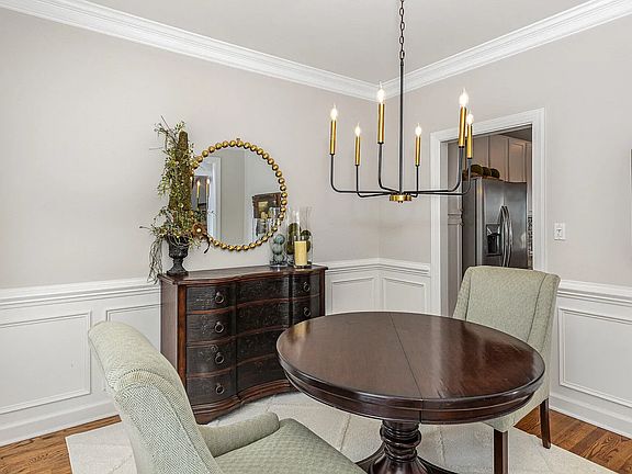 5th image of 8400 Hobhouse Cir