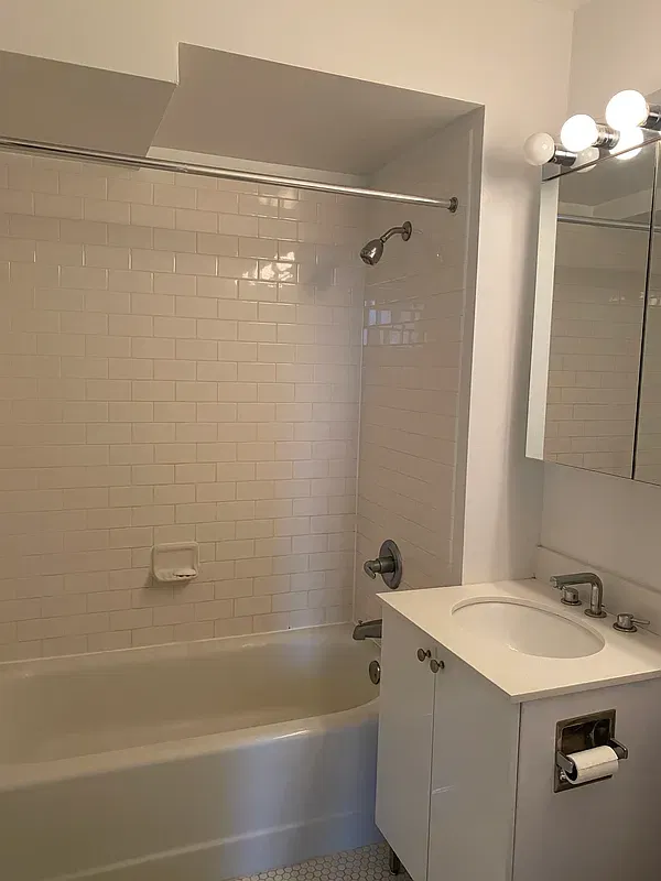 19 Rector Street #1417 in Financial District, Manhattan | StreetEasy