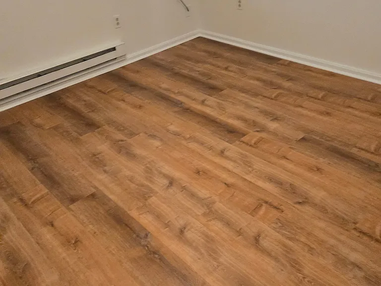 Main bedroom opposite view
