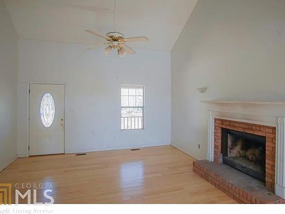 4th image of 245 Brook Hollow Dr