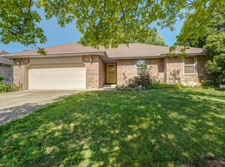 2571 N West Ave, Springfield, MO 65803