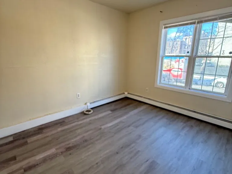 51 Lander St. — Photo 4