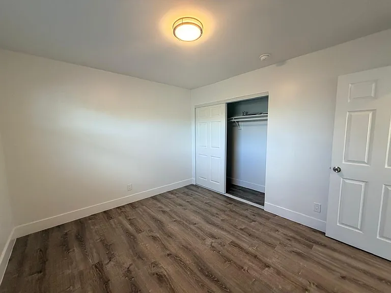 5841 SW 36th Ct — Photo 13