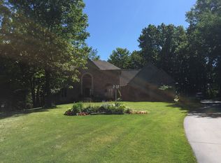 4211 Colonial Ct, Howell, MI 48843