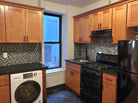 4th image of 510 W 135th St APT 4